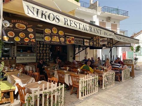 Nikos restaurant - Nikos. All the visitors adore the menu that offers wonderful Mediterranean cuisine at this restaurant. Perfectly cooked Caesar salads, crab pasta and lamb are among the dishes to be tried at Nikos. Taste good chocolate cakes, crème brûlée and popovers. The wine list is versatile, every guest will find something that suits their taste.